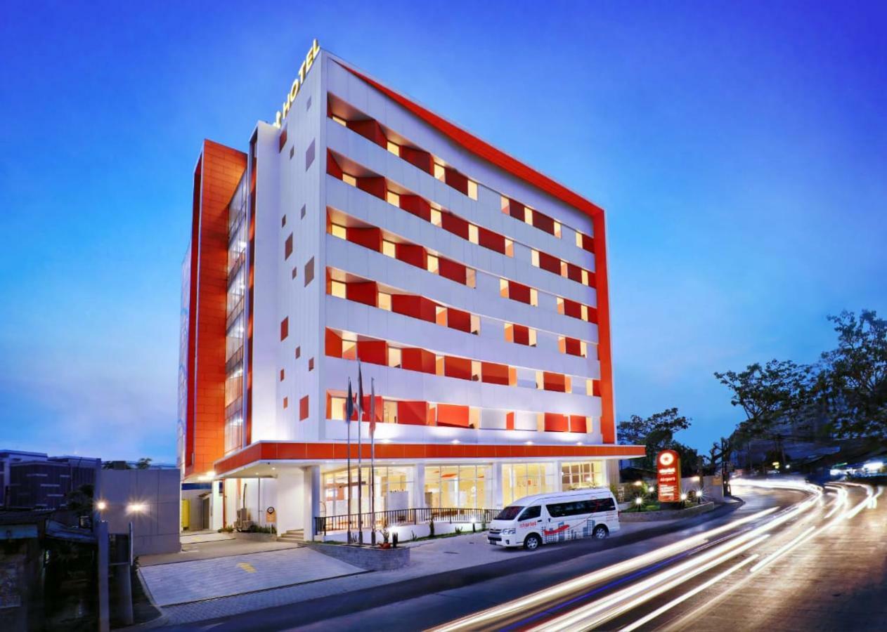 Starlet Hotel Jakarta Airport Tangerang Esterno foto